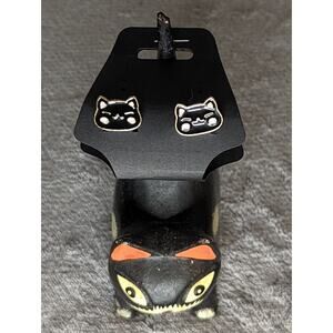 NWT Blushing Black Chonky Cat Hypoallergenic Post Earrings Cute Witchy Kawaii